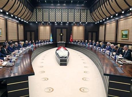 Erdoğan ve Tokayev heyetler arası görüşmeye başkanlık etti