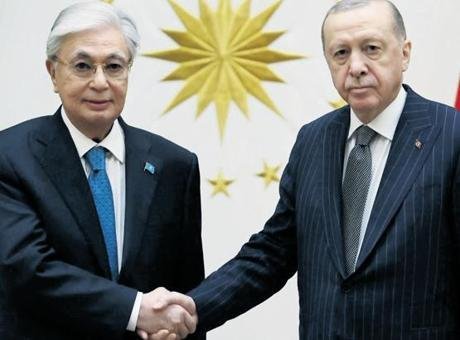 Erdoğan, Tokayev’i resmi törenle karşıladı! Kazakistan’la ilişkiler güçlenecek