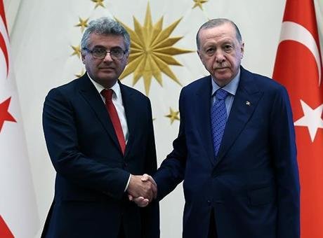 Cumhurbaşkanı Erdoğan, Kuzey Kıbrıs Türk Cumhuriyeti Cumhurbaşkanı Tufan Erhürman ile görüştü