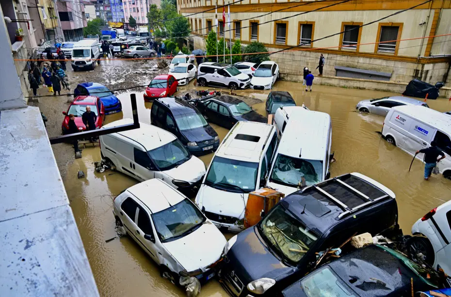 Bakan Çifti İstanbul’daki sel felaketinin bilançosunu açıkladı