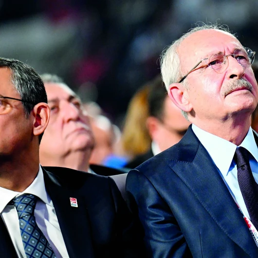 CHP’de tek çatı için Özel ile gizli temas