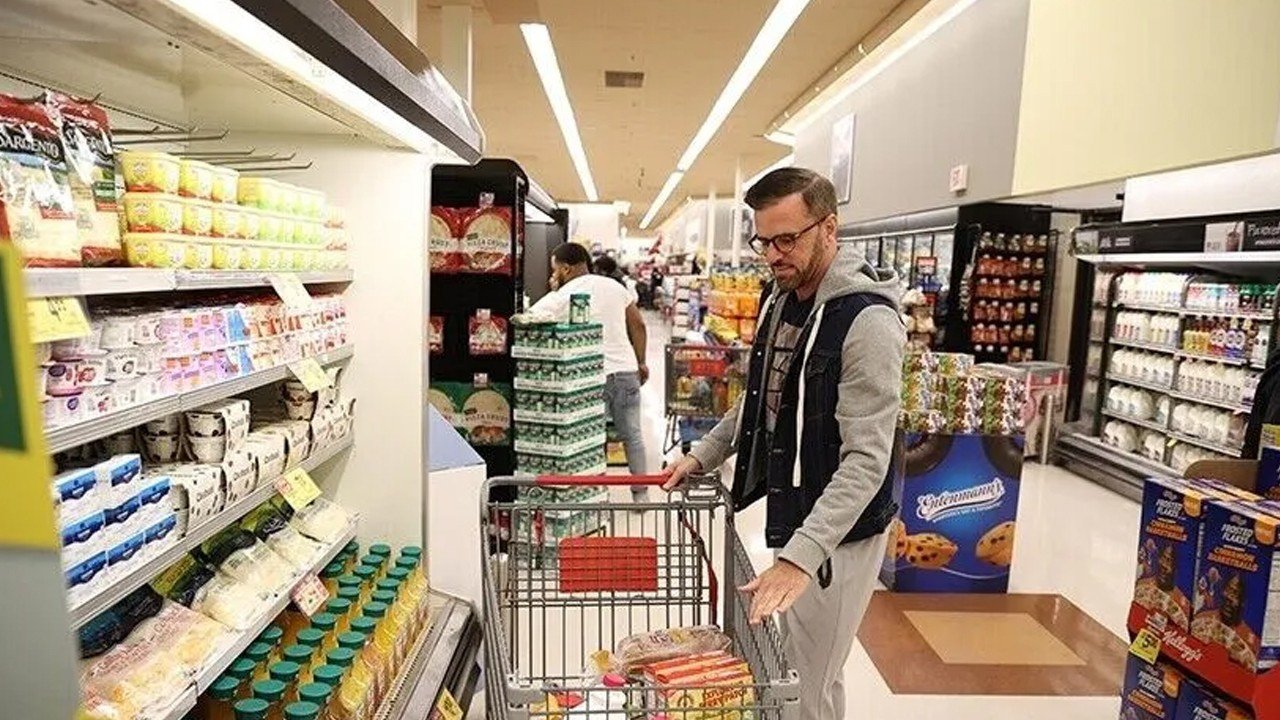 ABD’de tüketici güveni ekimde geriledi