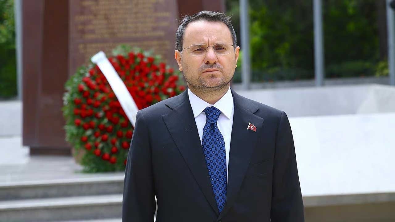 Bakan Gürlek: Vefatını derin üzüntüyle öğrendim