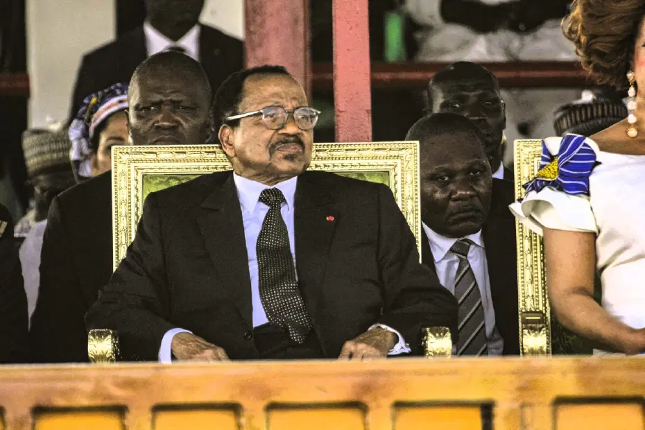 10 haftadır ortada yoktu, “Öldü” diyenler bile vardı. Kamerun’un yaşlı lideri ülkesine döndü