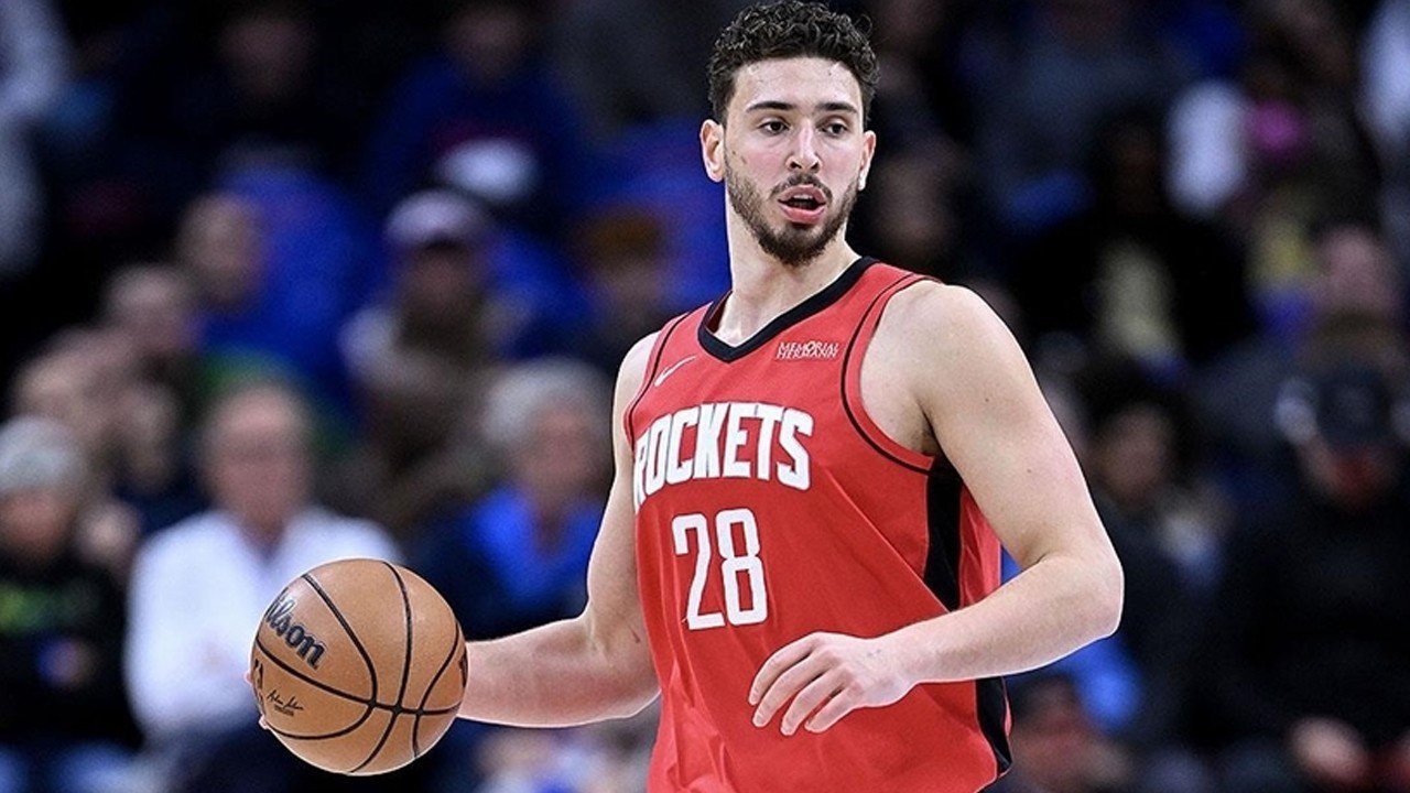 Alperen Şengün, NBA’de sezona “double-double” ile başladı