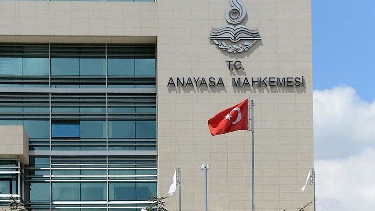 AYM’den 26 siyasi parti hakkında suç duyurusu kararı