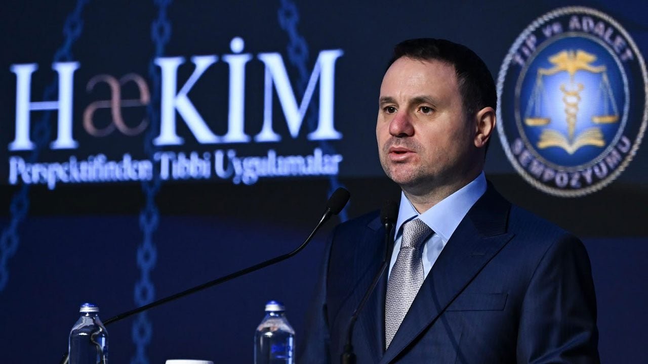 Bakan Gürlek’e bot hesaplarla operasyon
