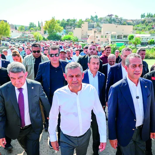 Özel’den sol ittifak hamlesi
