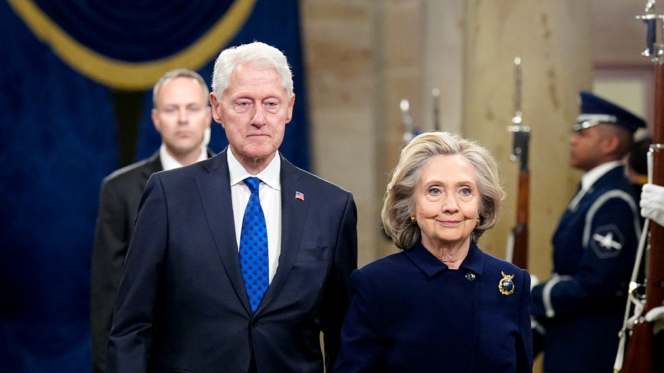 Bill and Hillary Clinton make eleventh-hour midterm moves as party’s old guard faces new reality