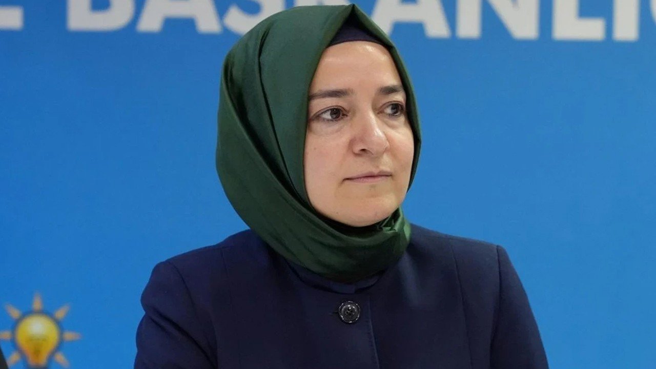 Fatma Betül Sayan Kaya ve eşinin hesapları için bankalara yazı yazıldı