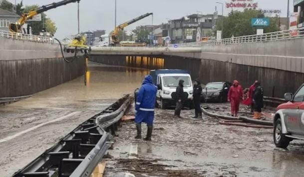 Felaket bir anda geldi! Selde bir kişi aranıyor!