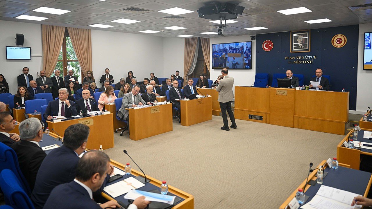 Fon yasası Meclis komisyonunda: Görüşmeler başladı