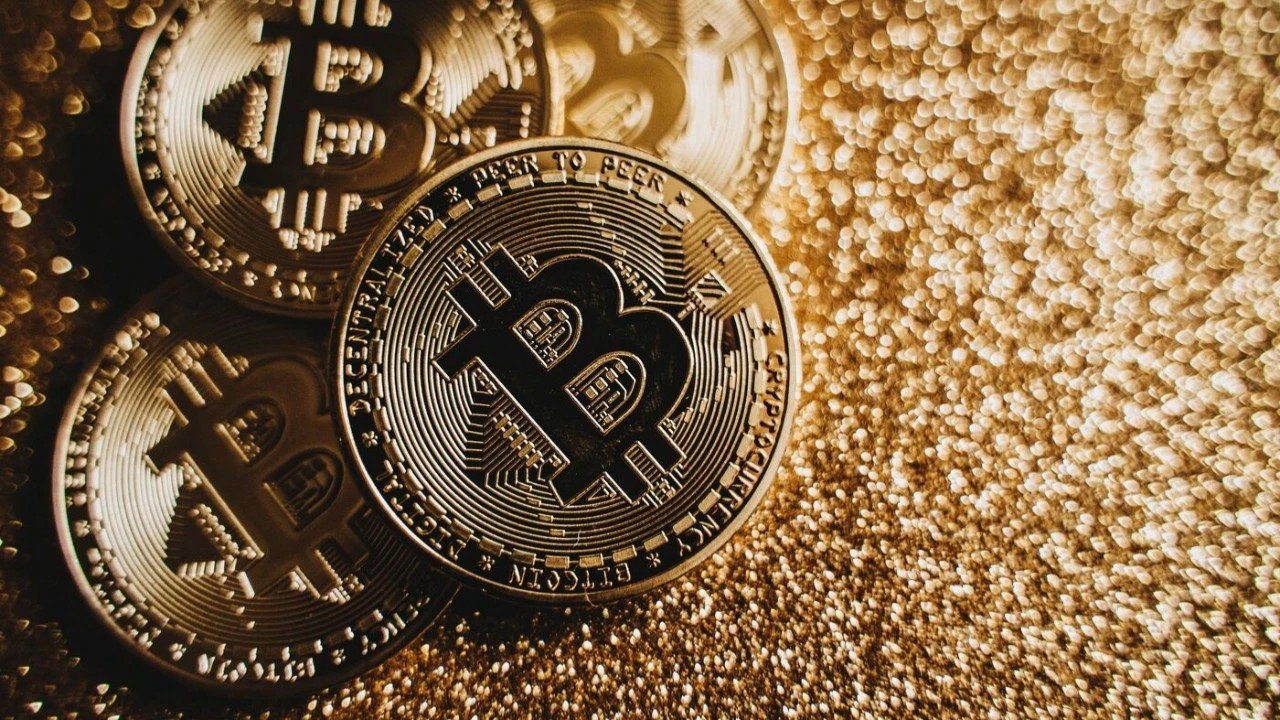 Bitcoin’de enflasyon baskısı: Fed’in faiz artırma ihtimali yeniden gündemde