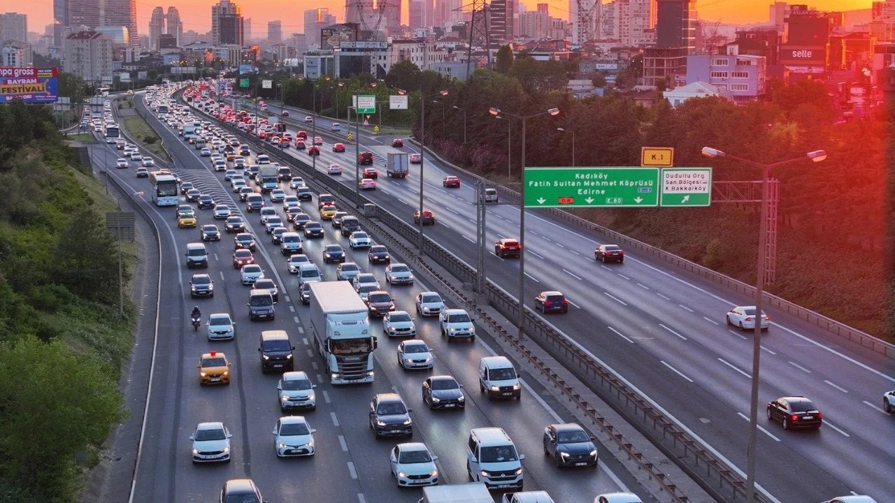 Trafiğe kayıtlı araç sayısı 35 milyonu aştı: Kullanım tercihleri değişiyor