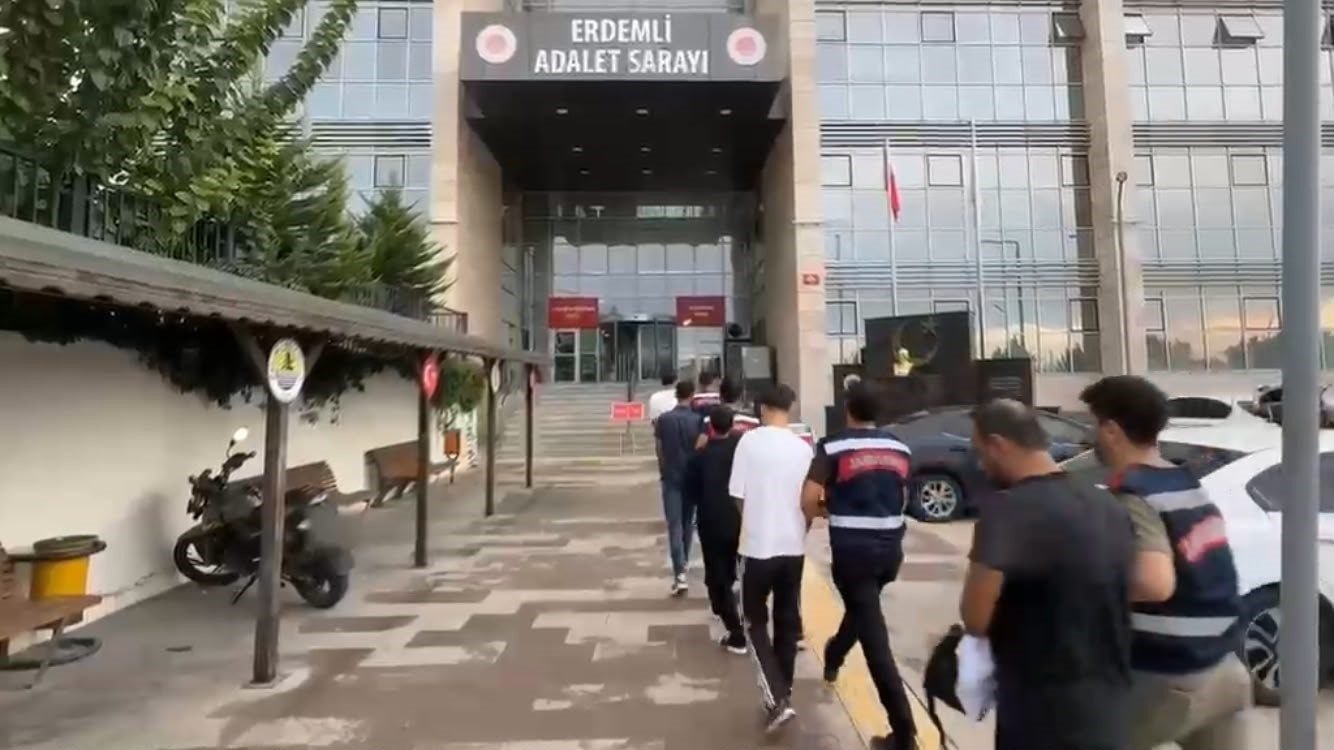 Mersin merkezli yasa dışı bahis operasyonu: 6 şüpheli tutuklandı