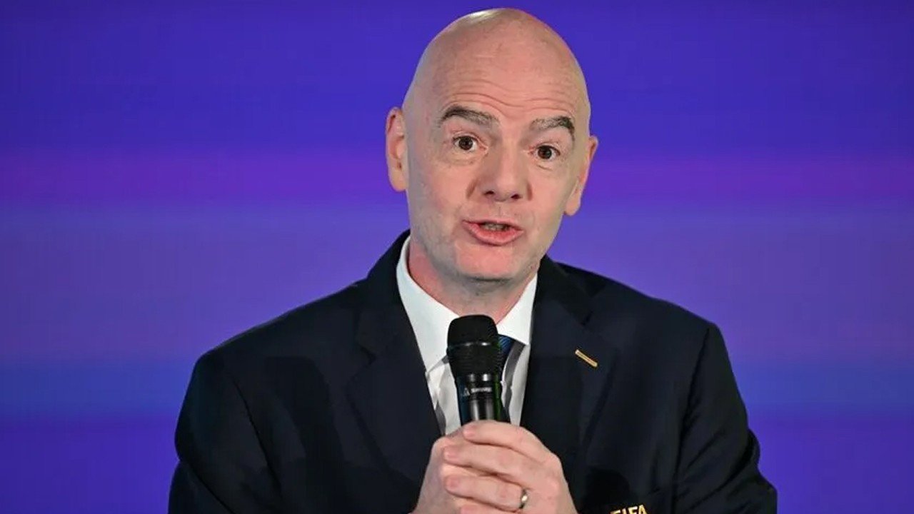 Infantino’dan Dünya Kupası’nı yatırımcılara açma önerisi için özür