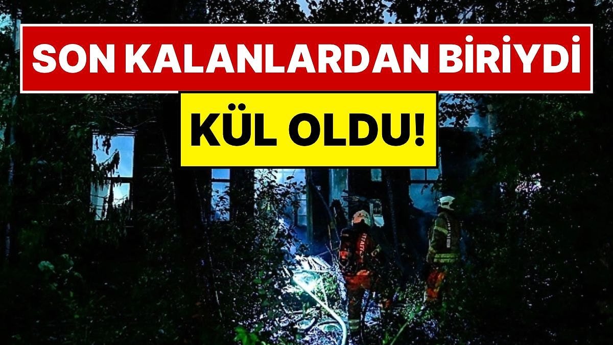 Son Kalanlardan Biriydi: Kadıköy'de 3 Katlı Tarihi Ahşap Köşk Gece Yarısı Küle Döndü