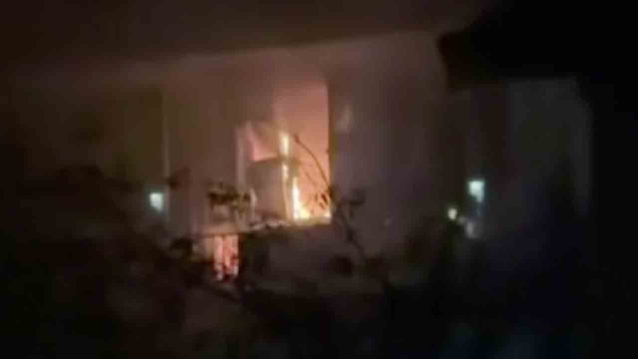 Şuhut’ta müstakil evde yangı: Mahallede korku dolu anlar!