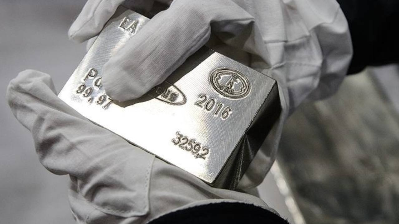 Gümüşte yüzde 31’lik yükseliş senaryosu! İki dev bankadan heyecanlandıran tahmin