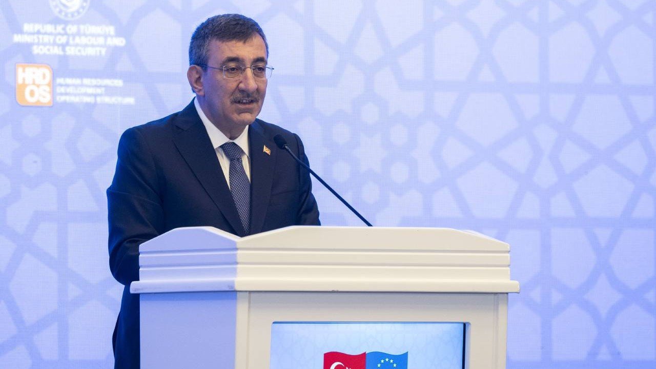 Cevdet Yılmaz’dan enflasyon ve konut açıklaması: 2027 hedeflerini duyurdu