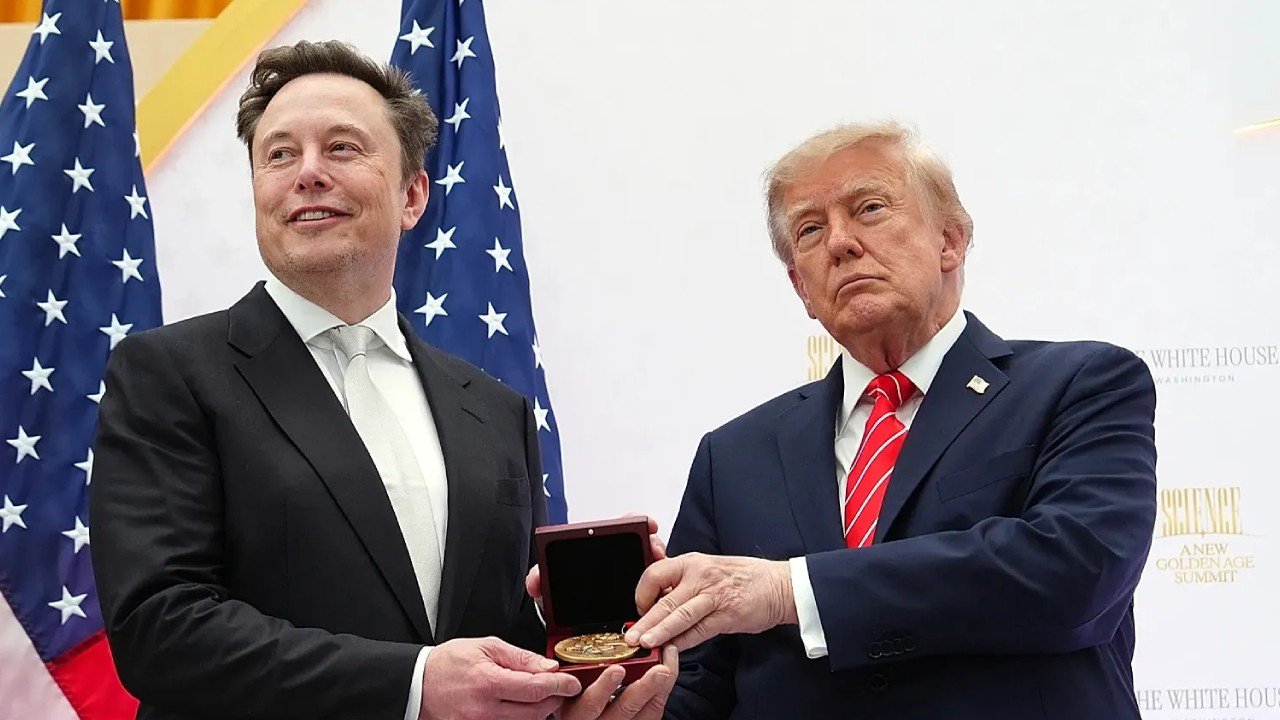 Elon Musk’tan Trump’ın çıkışına destek: Şirketinin adını değiştirdi