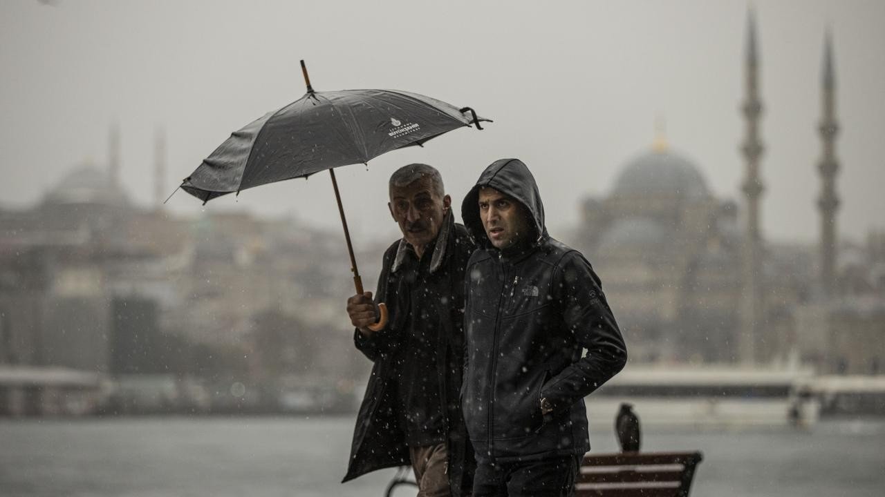 Meteoroloji’den İstanbul dahil birçok şehre uyarı: Sağanak yağış kuvvetlenecek