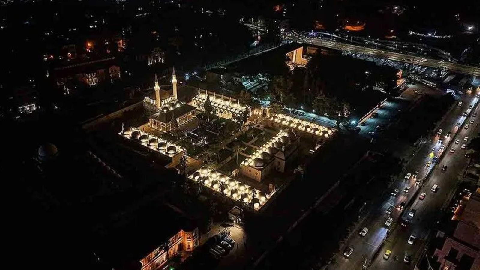 Suriye’nin başkenti Şam’da tarihi Süleymaniye Tekkesi restore edilerek yeniden açıldı
